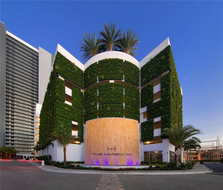 16385 Biscayne Boulevard 2806  Aventura FL 33160 photo
