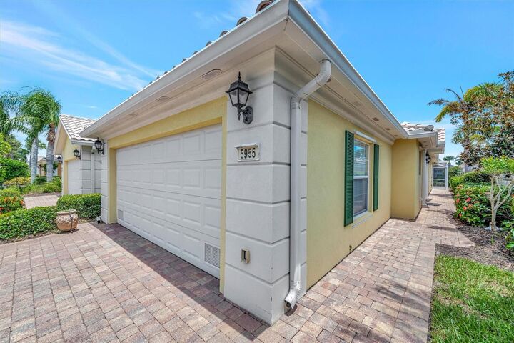 Property Photo:  5955 Benevento Drive  FL 34238 