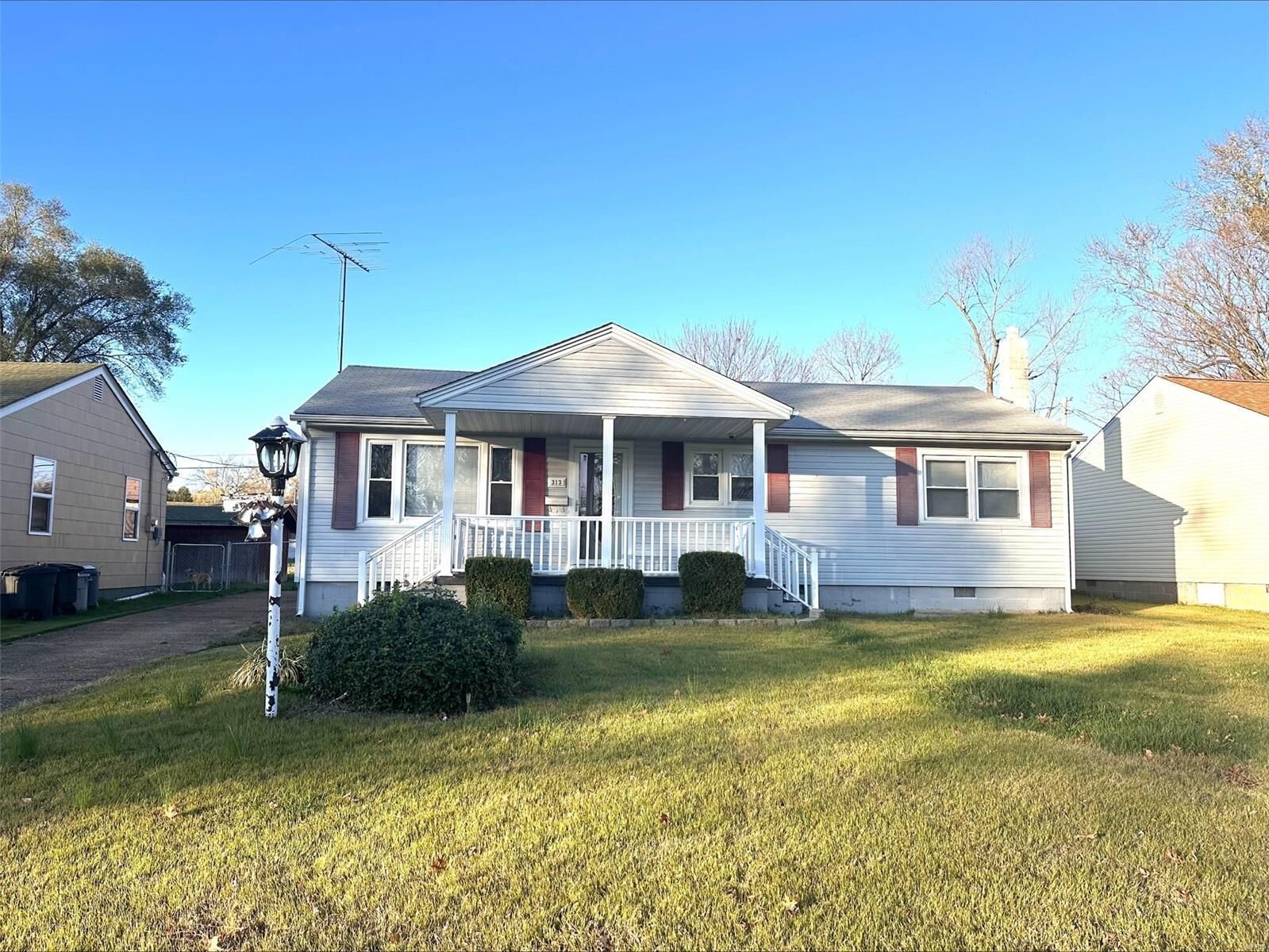 Property Photo: 313 Spruce Street MO 63640