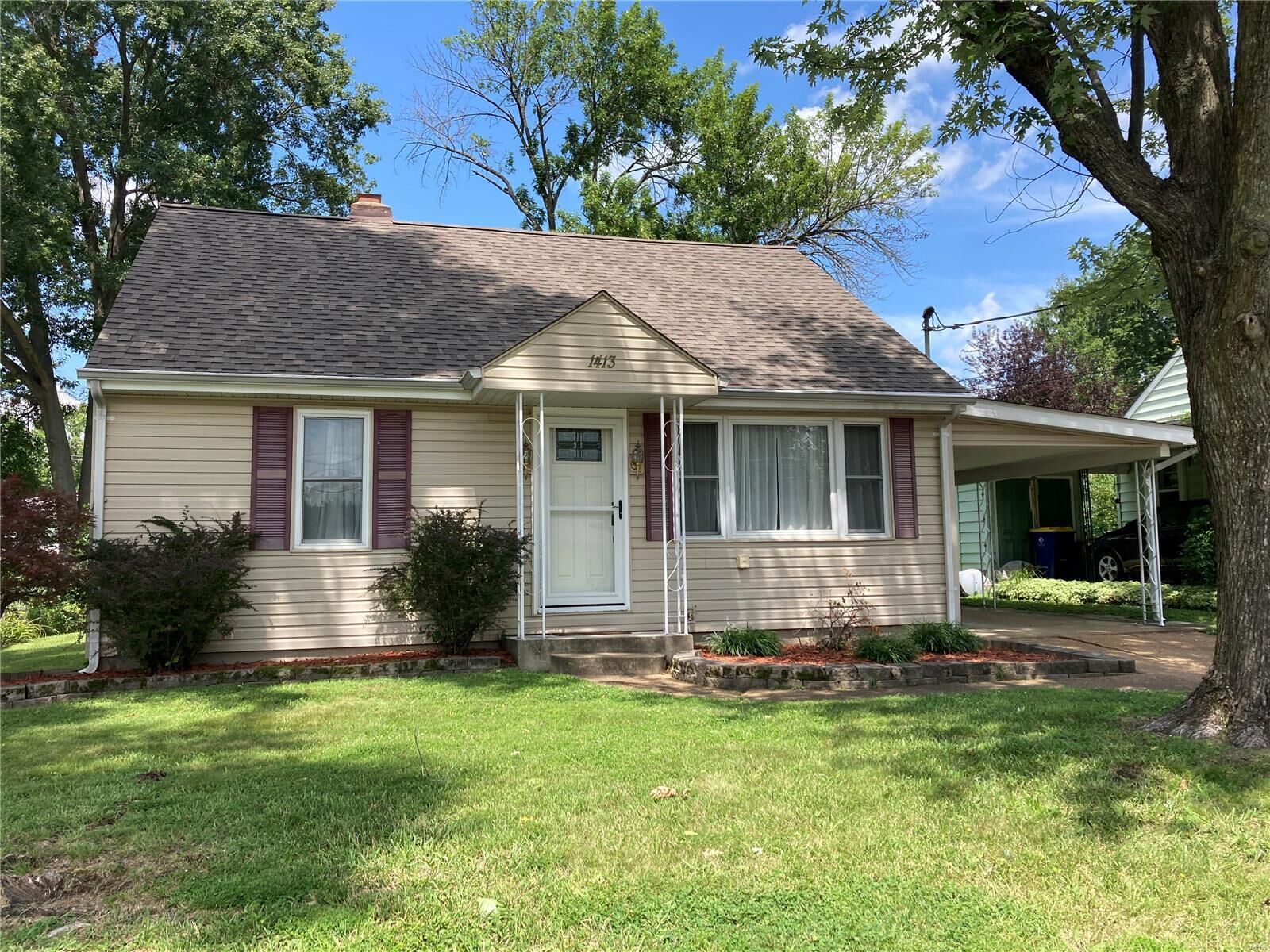 Property Photo: 1413 E 8th Street MO 63090