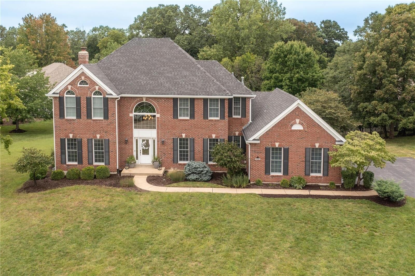 Property Photo: 1621 Ashford Hill Court MO 63038