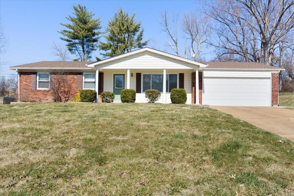 Property Photo: 12219 Belwyn Drive MO 63146