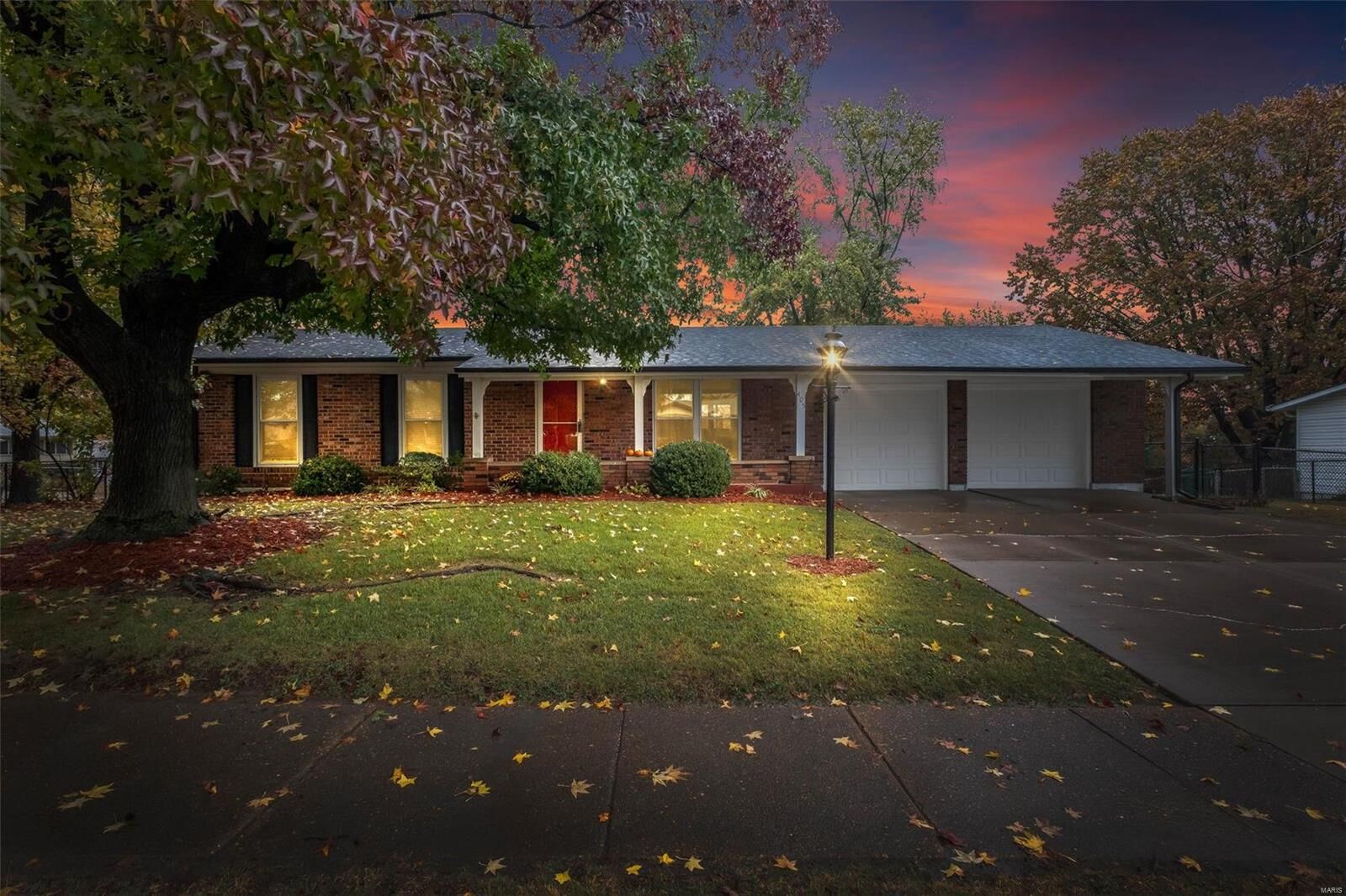 Property Photo:  405 Burncoate Drive  MO 63129 