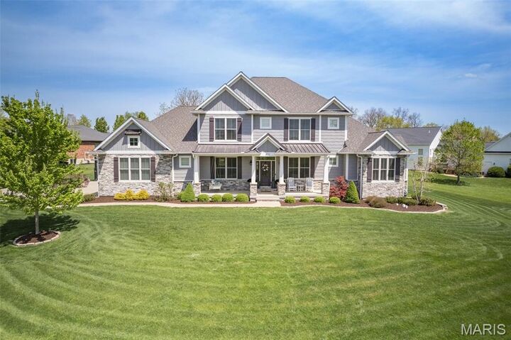 Property Photo:  802 Valley Brook Drive  MO 63640 