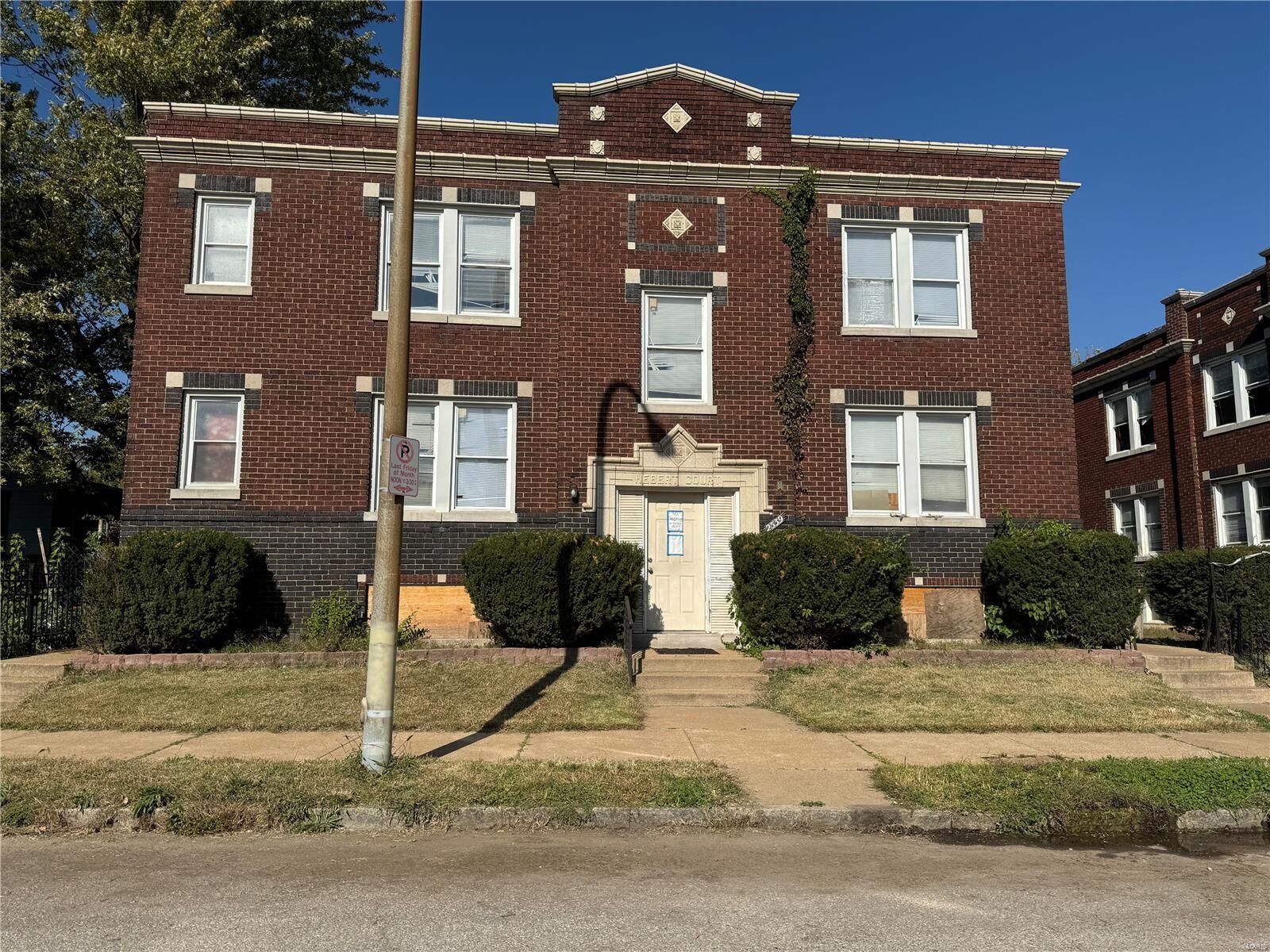 Property Photo: 2535 W Hebert Street MO 63107