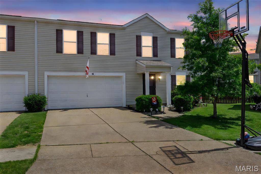 Property Photo:  18 Bridgeton Court  MO 63385 