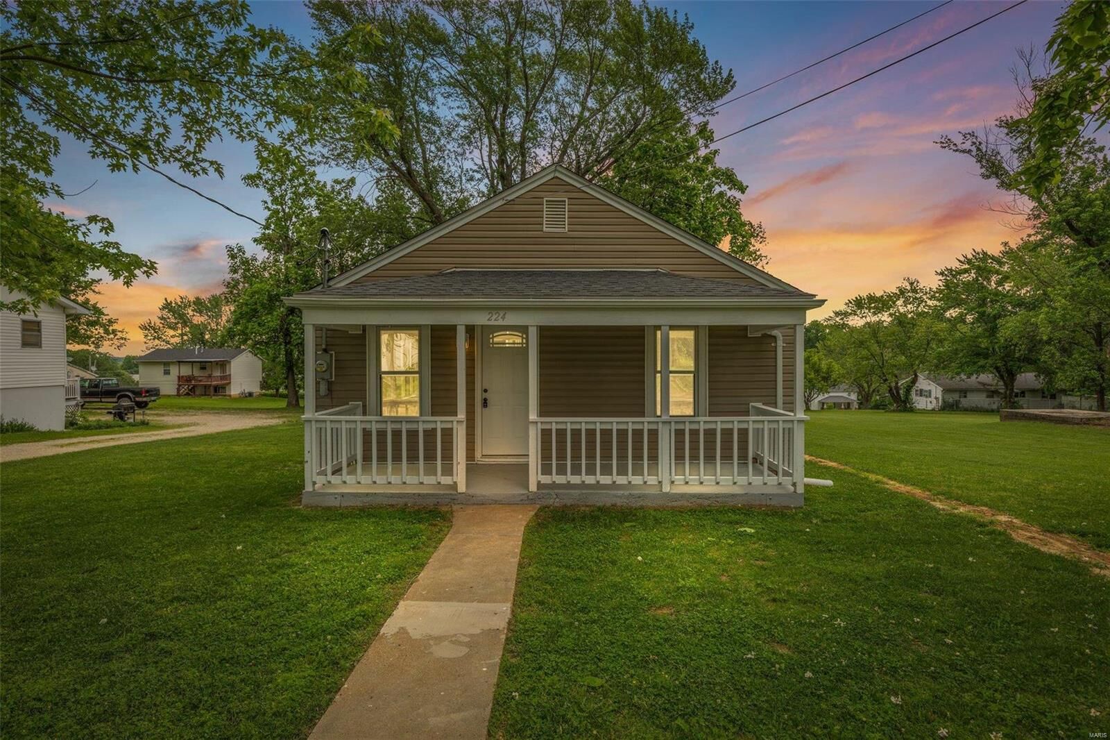 Property Photo: 224 Henderson MO 63601