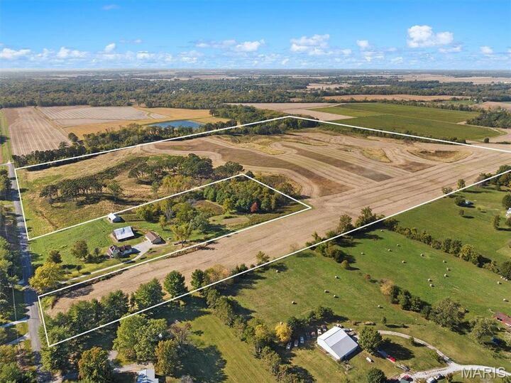 Property Photo:  4989 Old Carpenter Road  IL 62025 