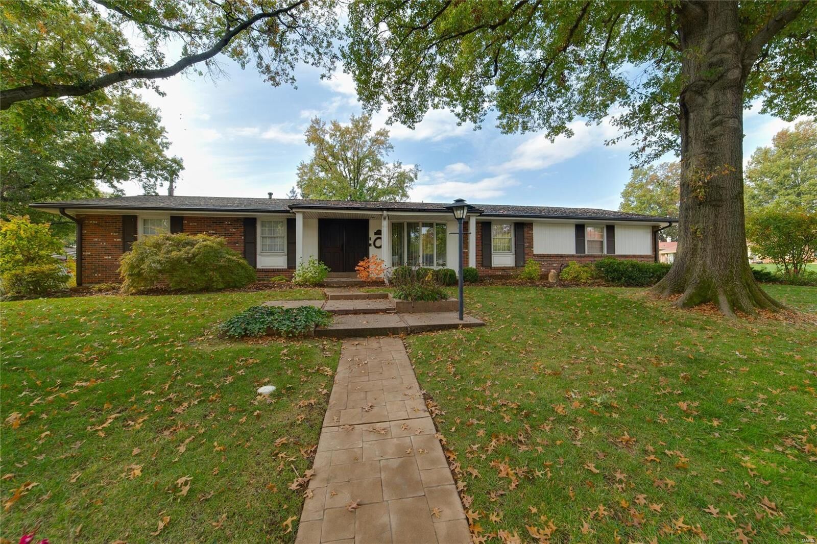 Property Photo: 11507 Darlington Drive MO 63138