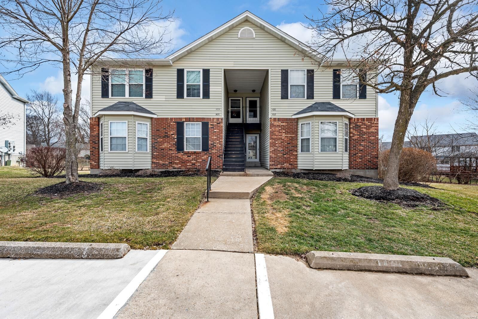 Property Photo:  1426 Surrey Lane A  MO 63304 