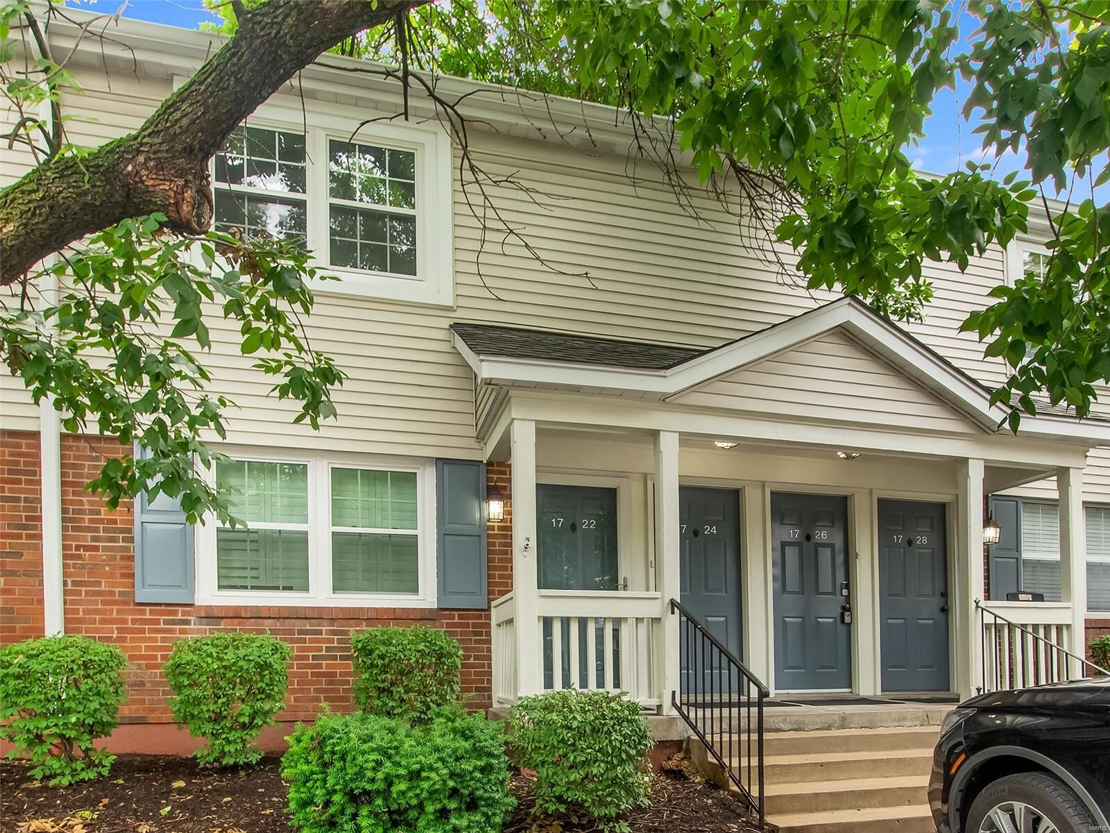 Property Photo:  1724 Redbird Cove  MO 63144 