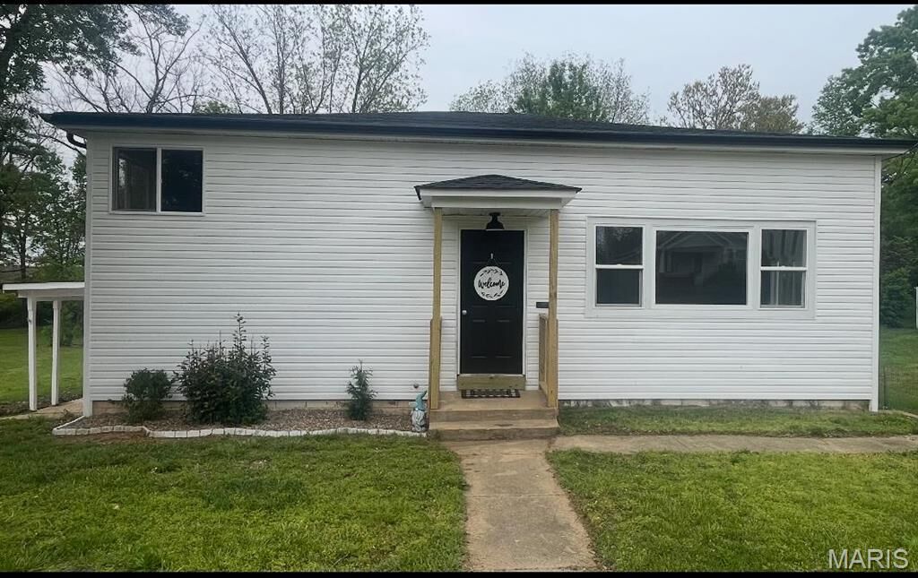 Property Photo: 312 Newberry Street MO 63645