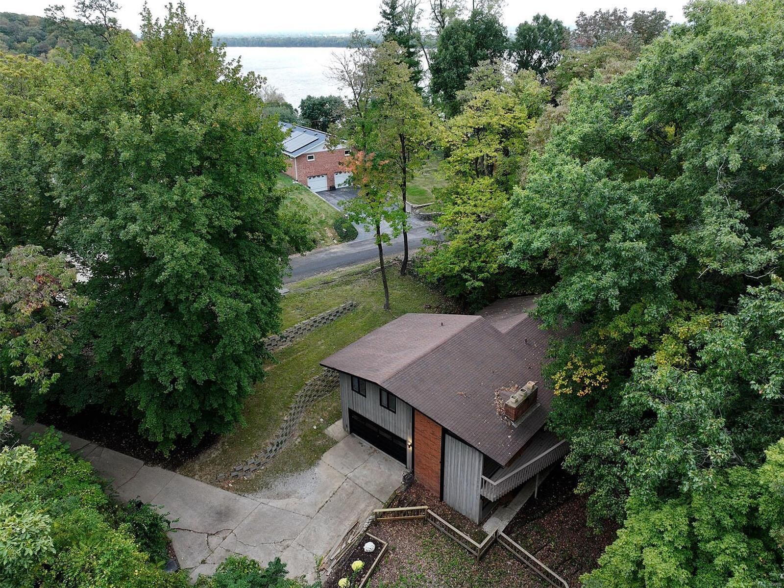 Property Photo: 4810 Kaskaskia Trail IL 62035