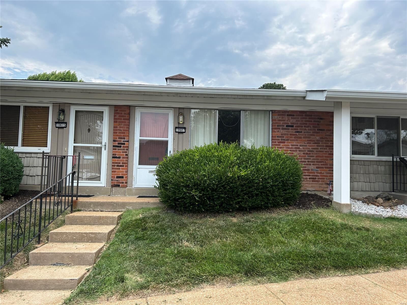 Property Photo: 10607 Carroll Wood Way MO 63128