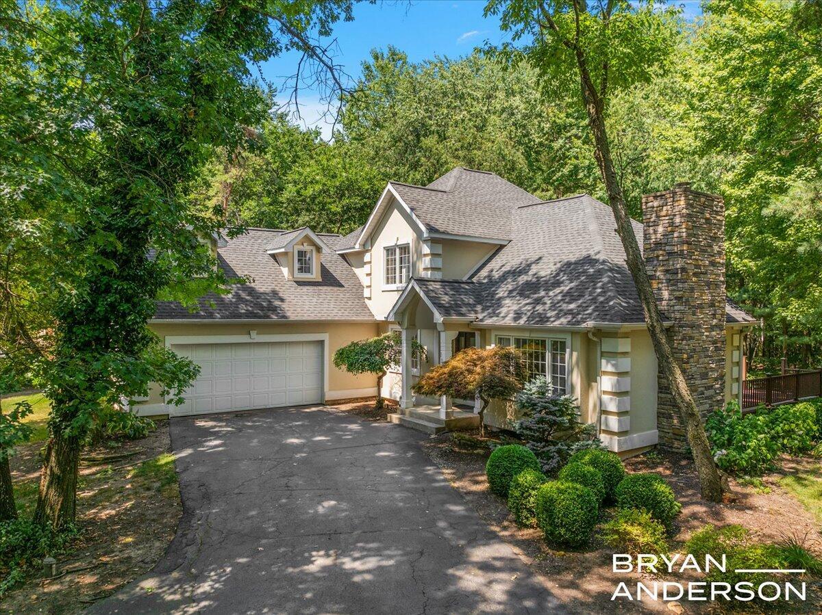 1111 Lasalette Drive SE  Grand Rapids MI 49546 photo