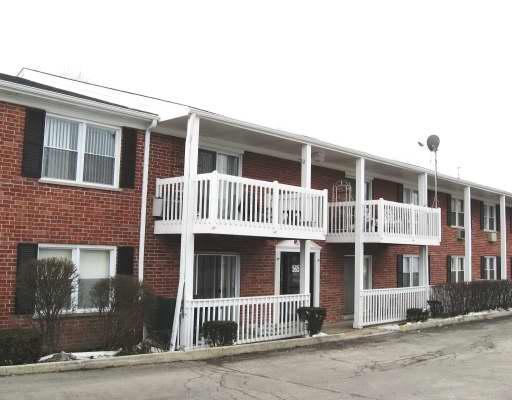 Property Photo: 565 Maple Street 2 IL 60532