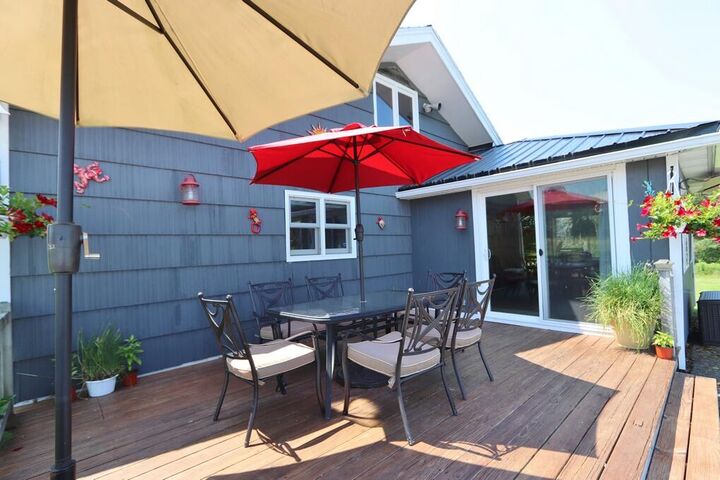 Property Photo:  1647 Broadway  ME 04401 