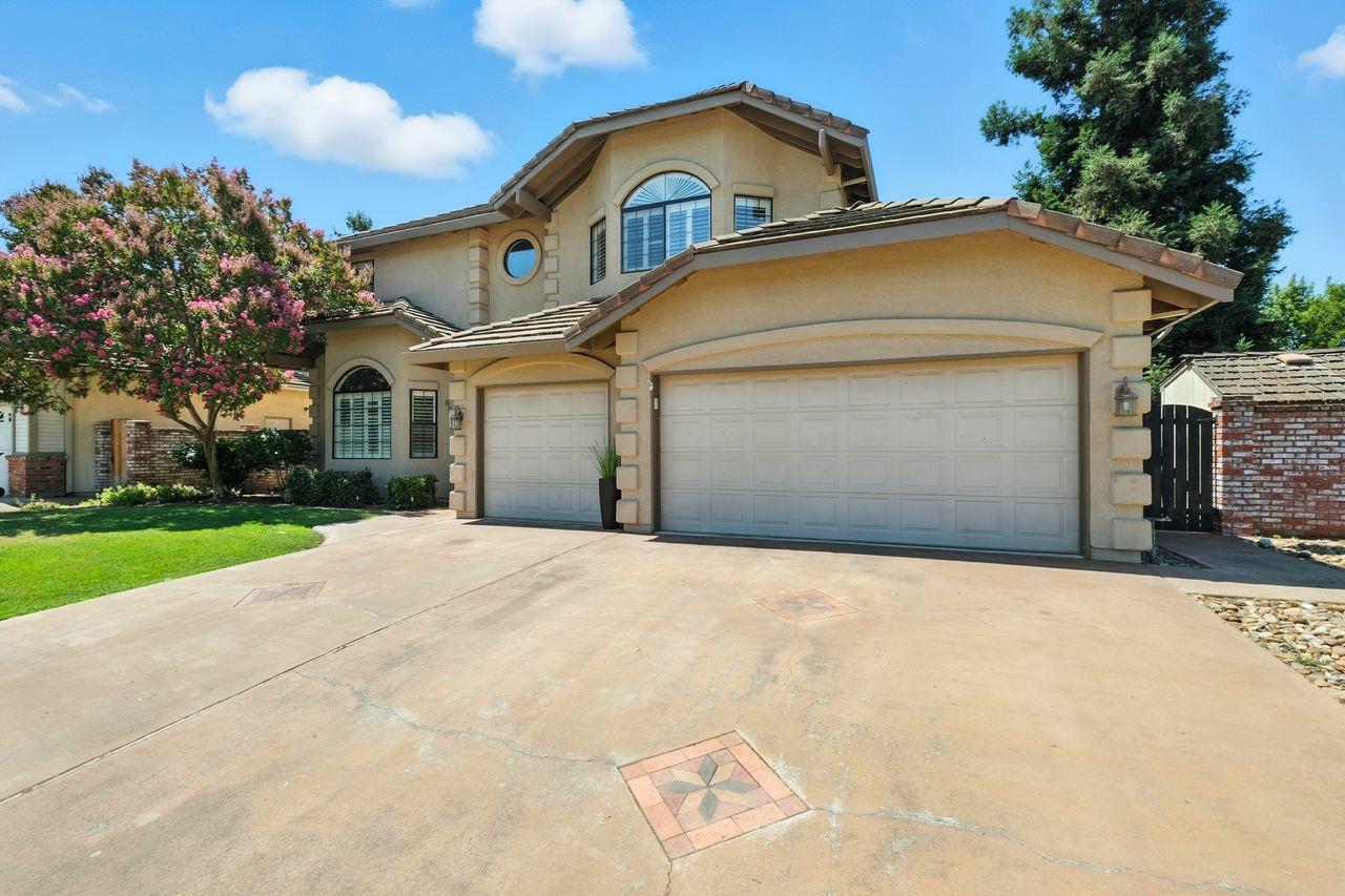 Property Photo: 8834 San Badger Way CA 95624
