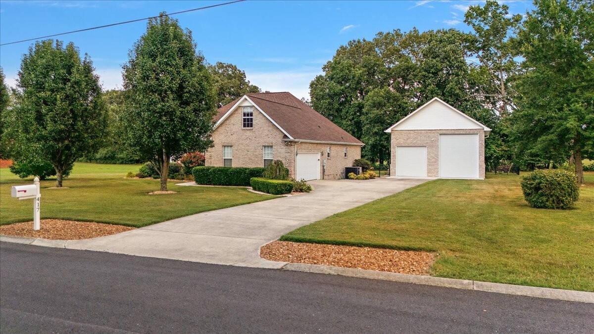 Property Photo: 417 Whispering Winds Dr TN 37355