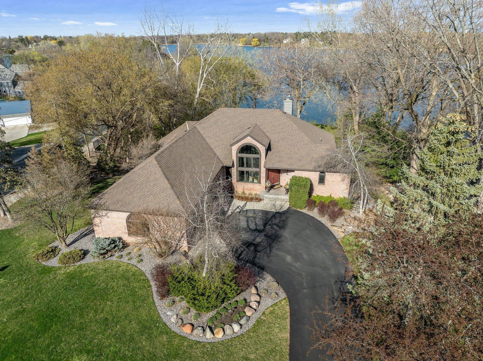 Property Photo:  780 Virginia Shores Circle  MN 55331 