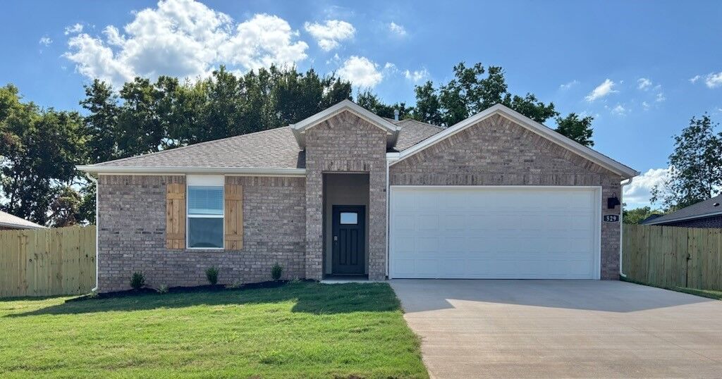 Property Photo: 105 Ratliff Street AR 72751