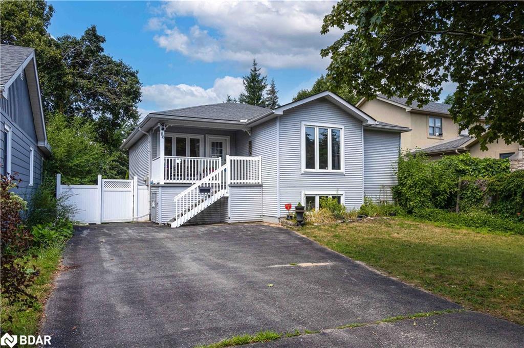 Property Photo: 86 Donald Street ON L4N 1E3