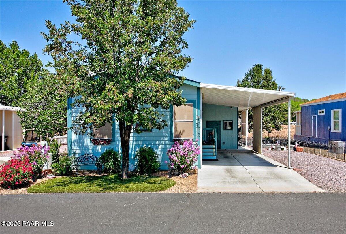 Property Photo: 11250 E State Route 69 Lot 2102 AZ 86327