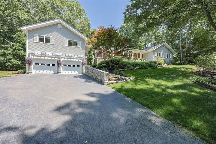 Property Photo:  420 Chestnut St  MA 02771 
