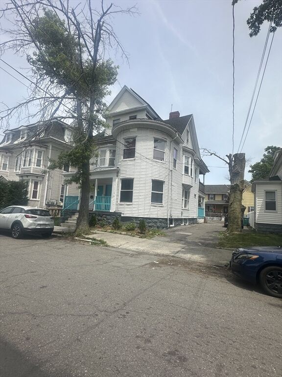 21 Arlington 1  Lynn MA 01902 photo