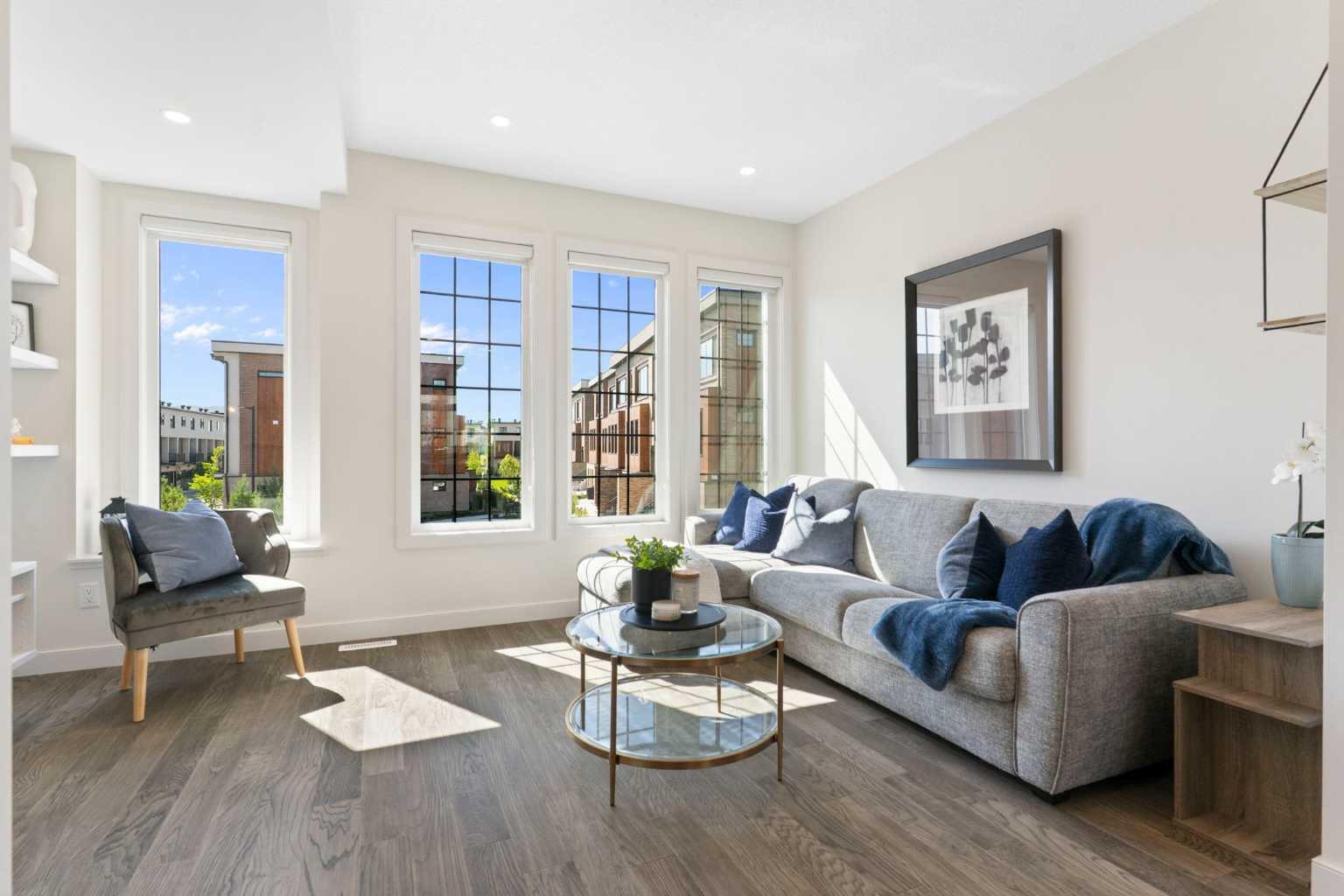 Property Photo:  81 Greenbriar Place NW 104  AB T3B 6J1 