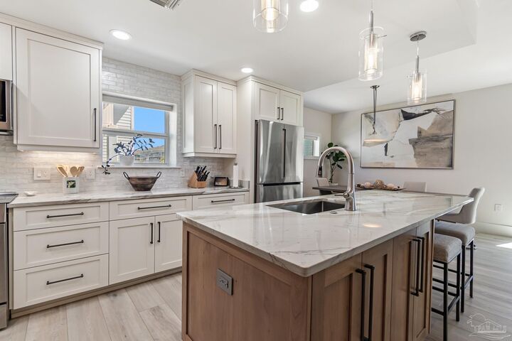 Property Photo:  1299 Ft Pickens Rd 28  FL 32561 