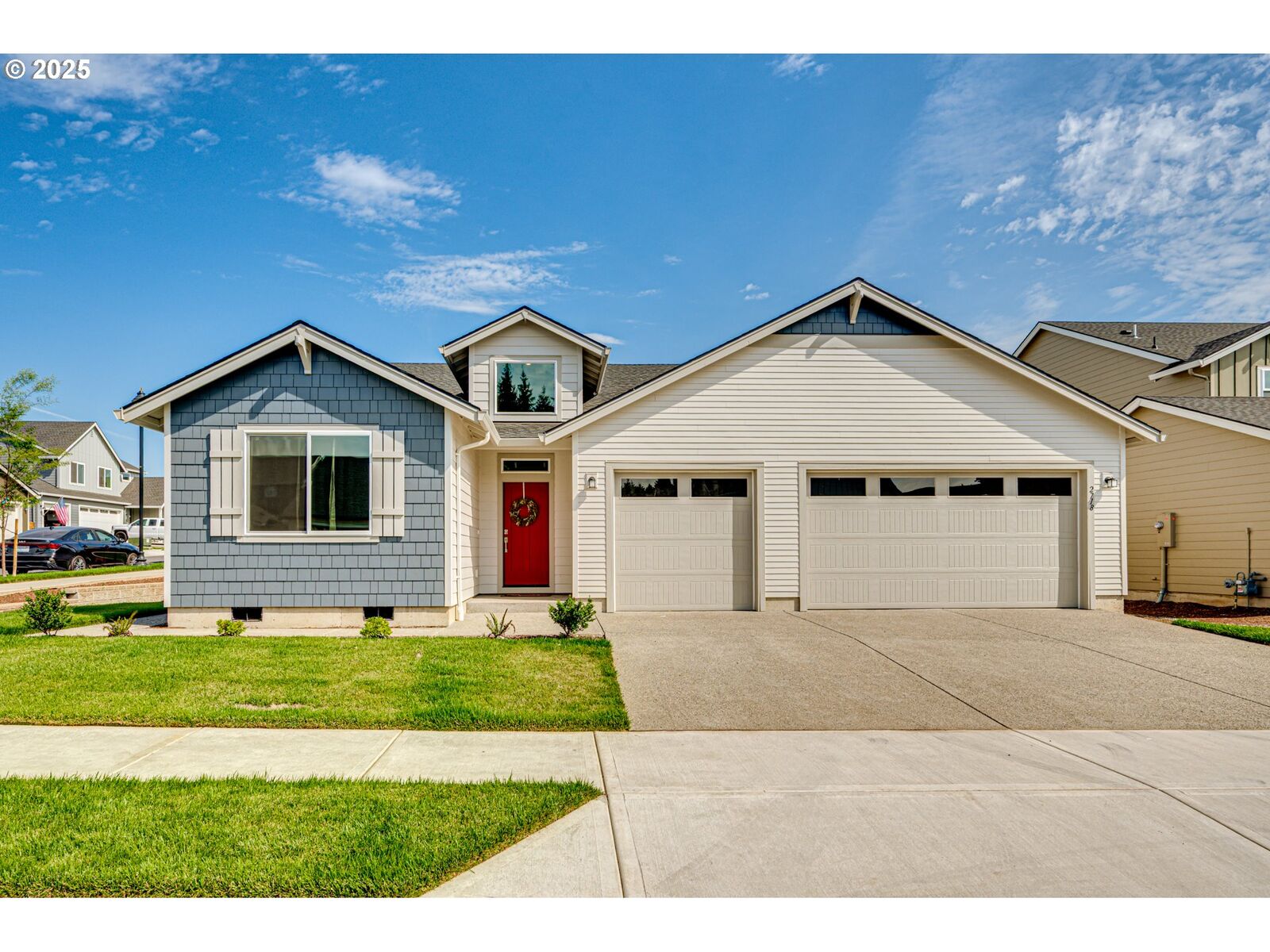 Property Photo:  2718 S 9th Way  WA 98642 