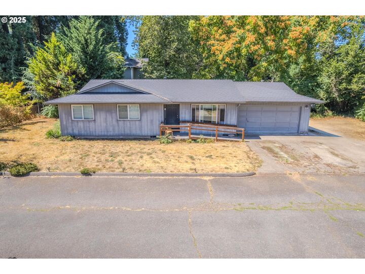 Property Photo:  304 Boone Rd SE  OR 97306 