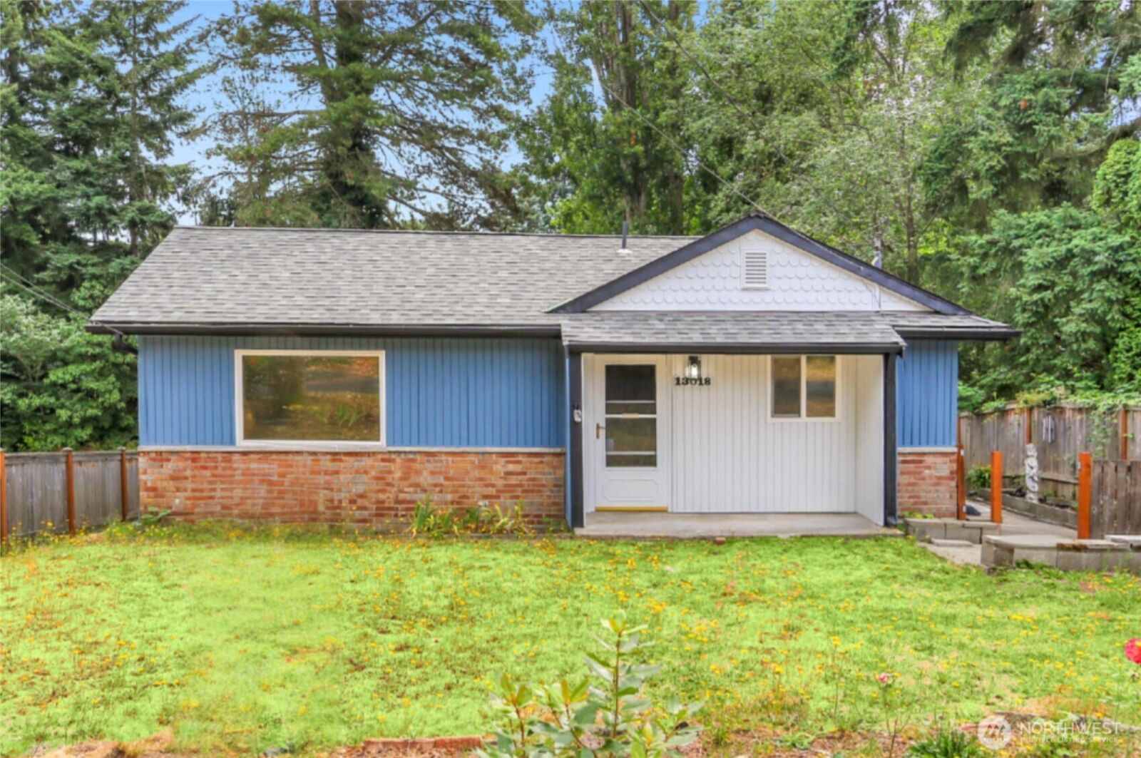 Property Photo: 13018 NE 27th Avenue WA 98125