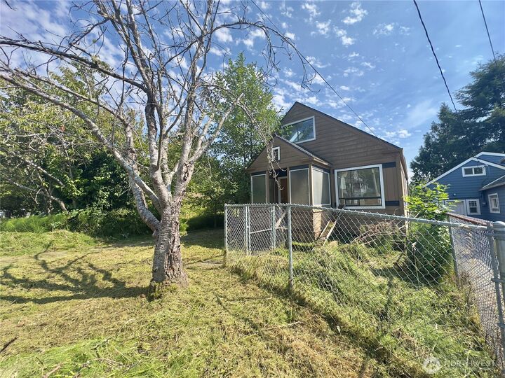 330  Wheeler Avenue  Hoquiam WA 98550 photo