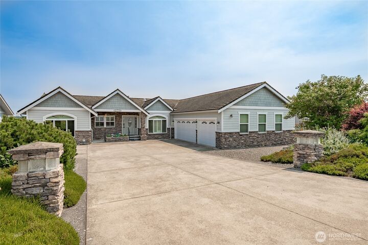 Property Photo:  8118  Comox Road  WA 98230 