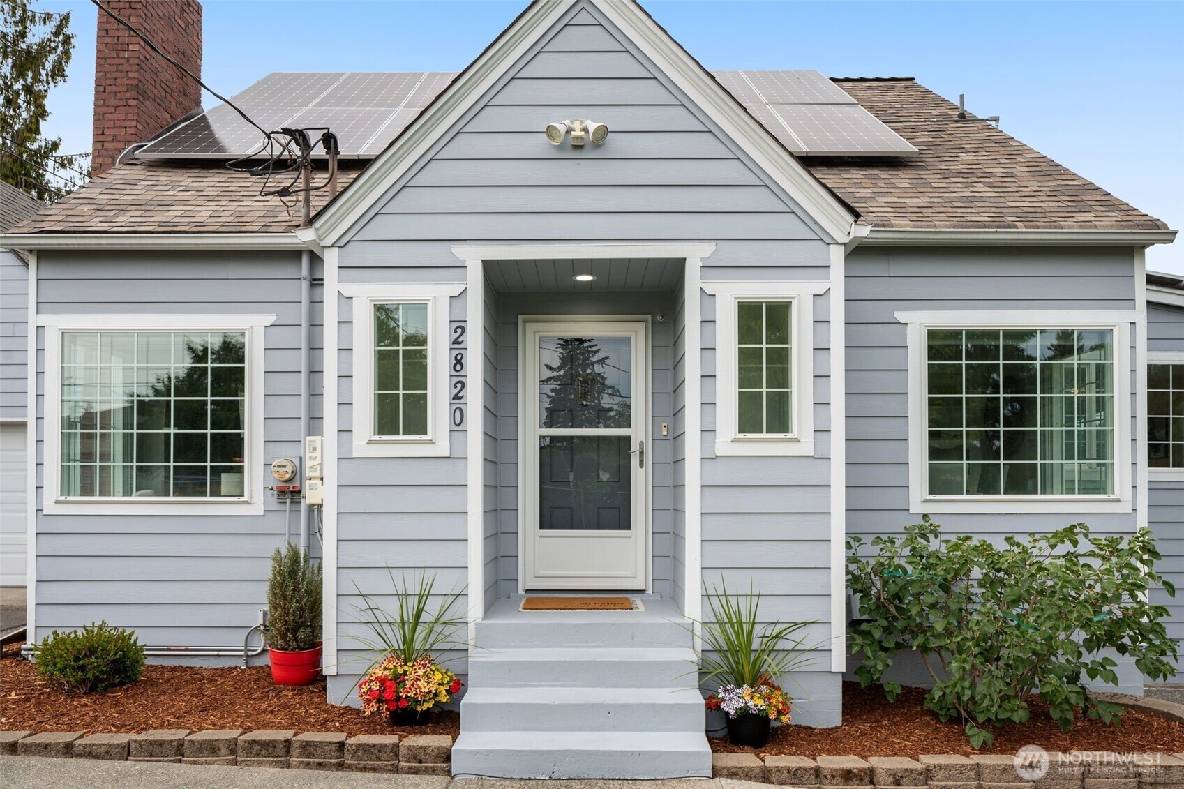 Property Photo: 2820 S 152nd St WA 98188