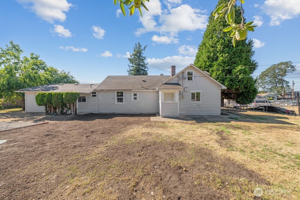 Property Photo: 8906 Wadsworth Street SW WA 98498