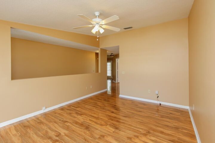 Property Photo: 15207 Harbour Vista Cir FL 32080