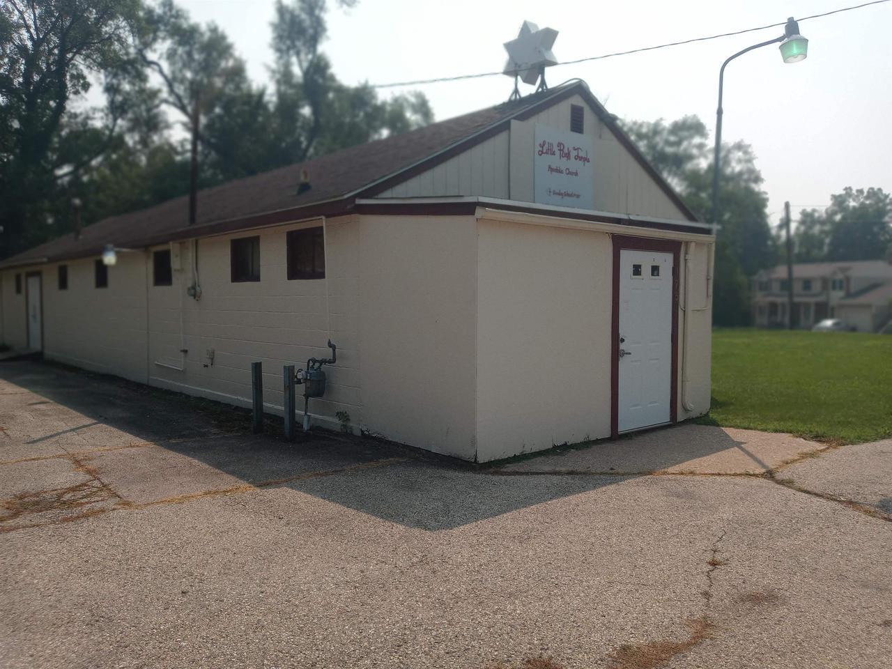 Property Photo: 1737 Sixth St Street WI 53511