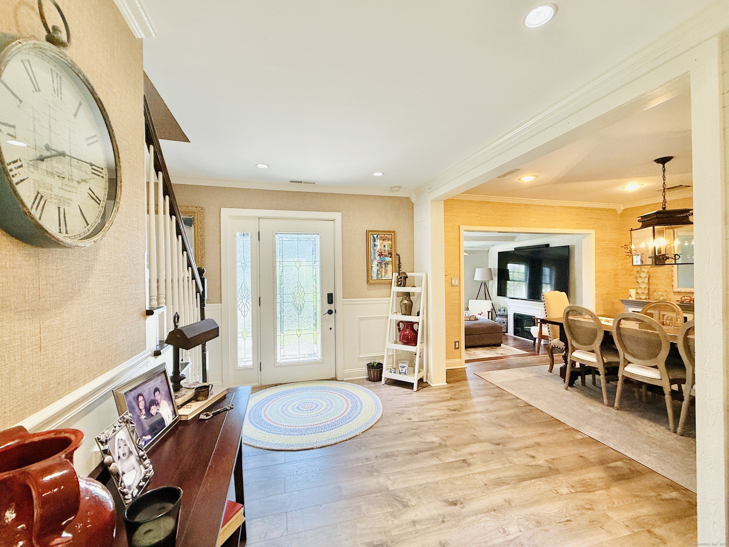Property Photo:  3 Turnabout Lane  CT 06820 