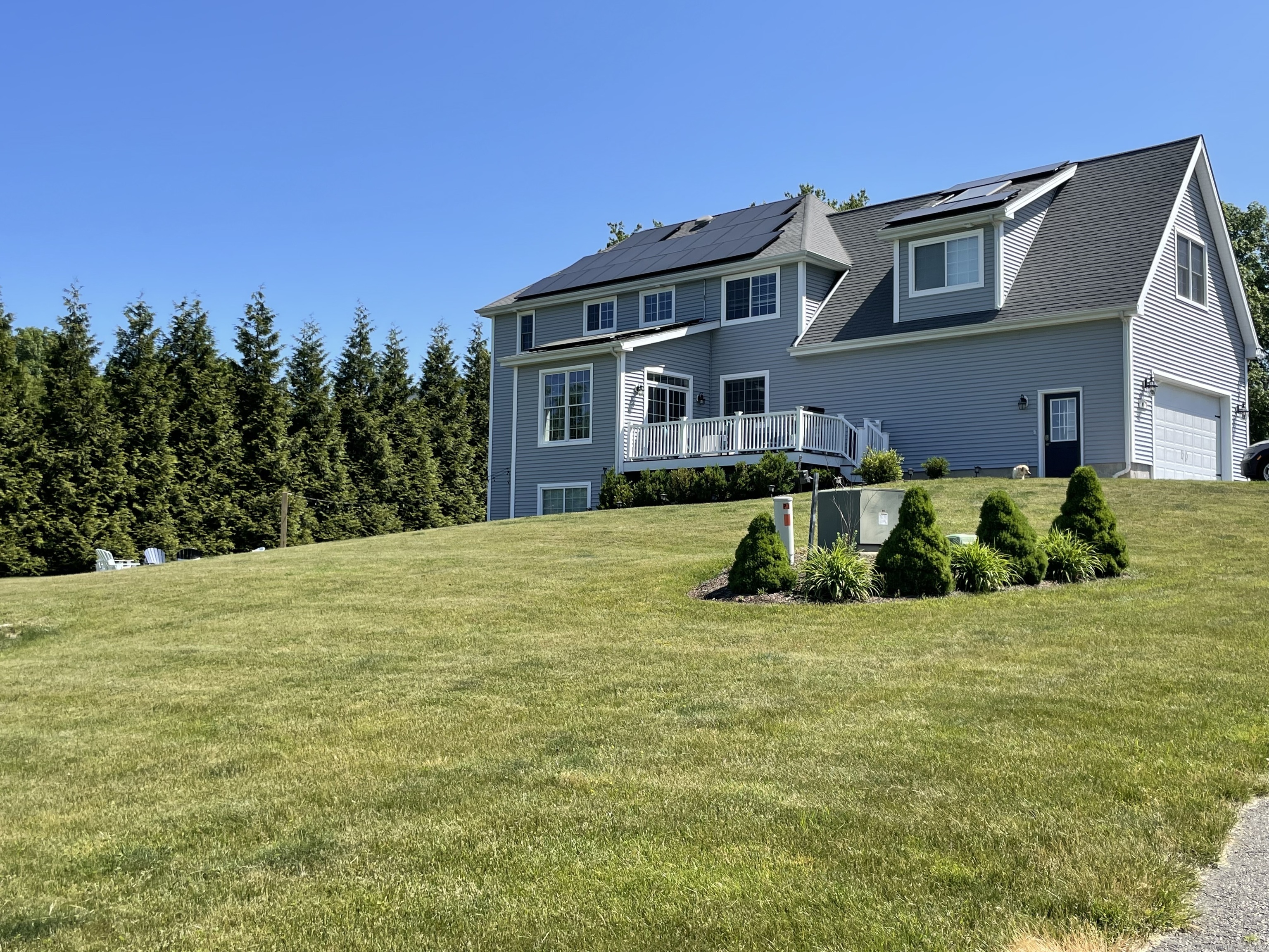 Property Photo:  10 Esther Pond Lane  CT 06333 