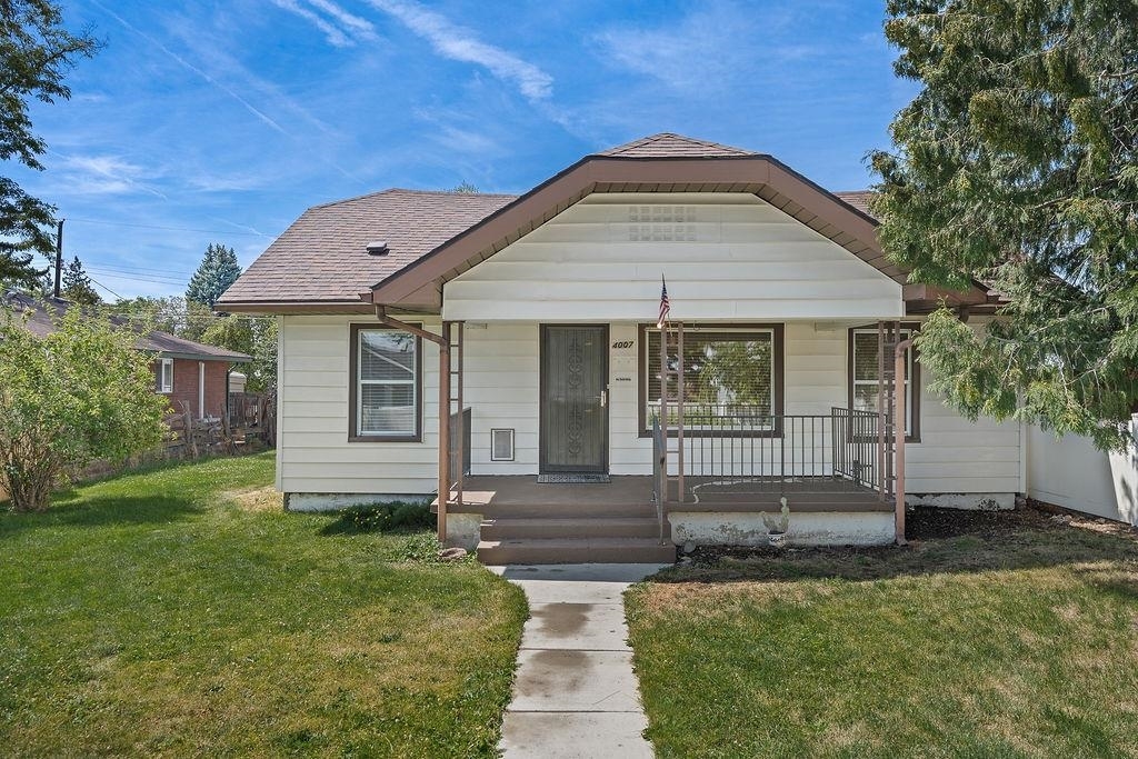 Property Photo: 4007 N Jefferson St WA 99205