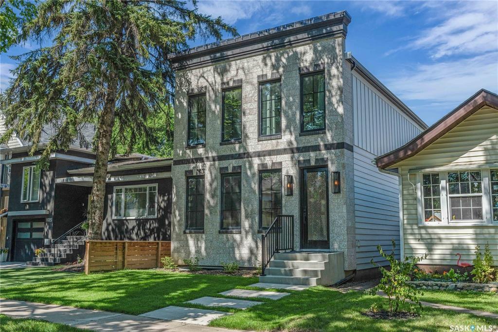 Property Photo:  1029 Colony Street  SK S7N 0S3 