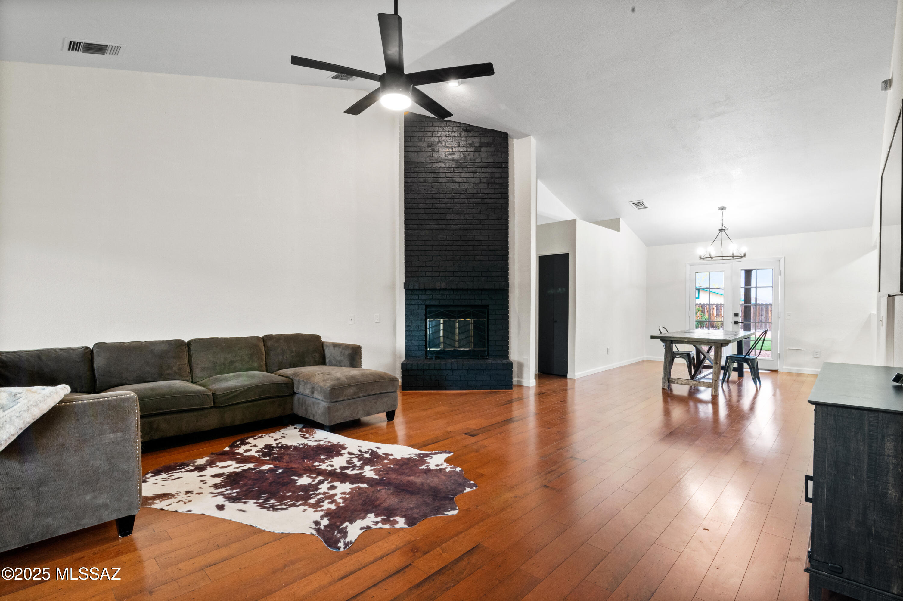 Property Photo:  1902 N Atwood Avenue  AZ 85745 