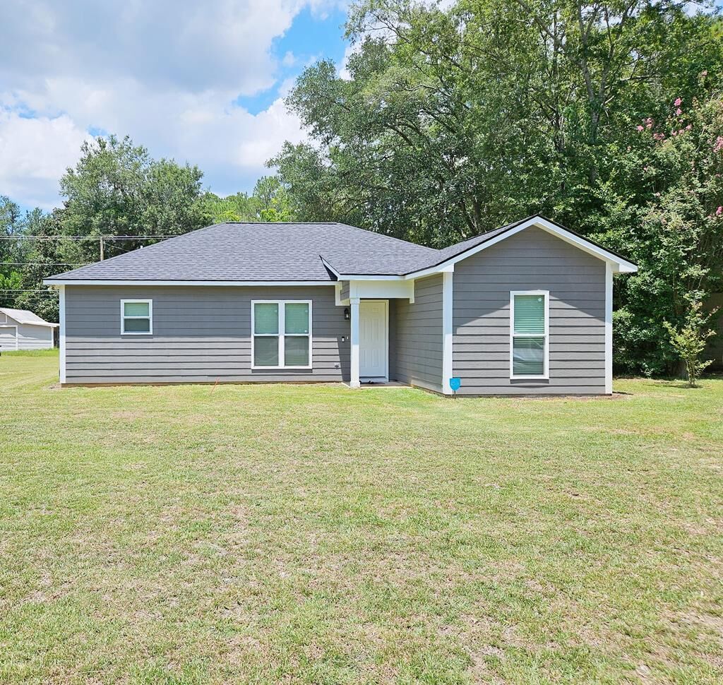 Property Photo: 1307 8th Avenue GA 31707