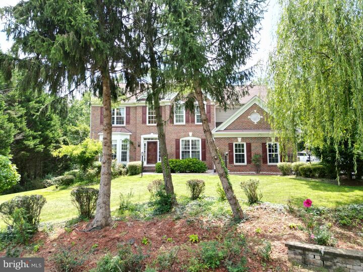 Property Photo: 7719 Visionary Court VA 20112