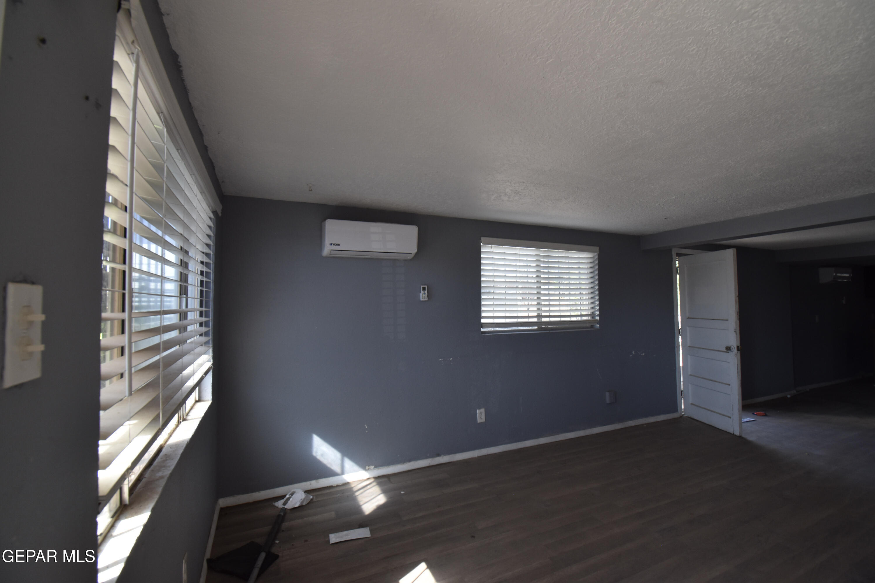 Property Photo: 204 Baywood Road TX 79915