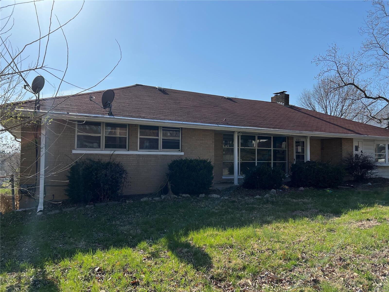 Property Photo:  6001 Bermuda Drive  MO 63135 