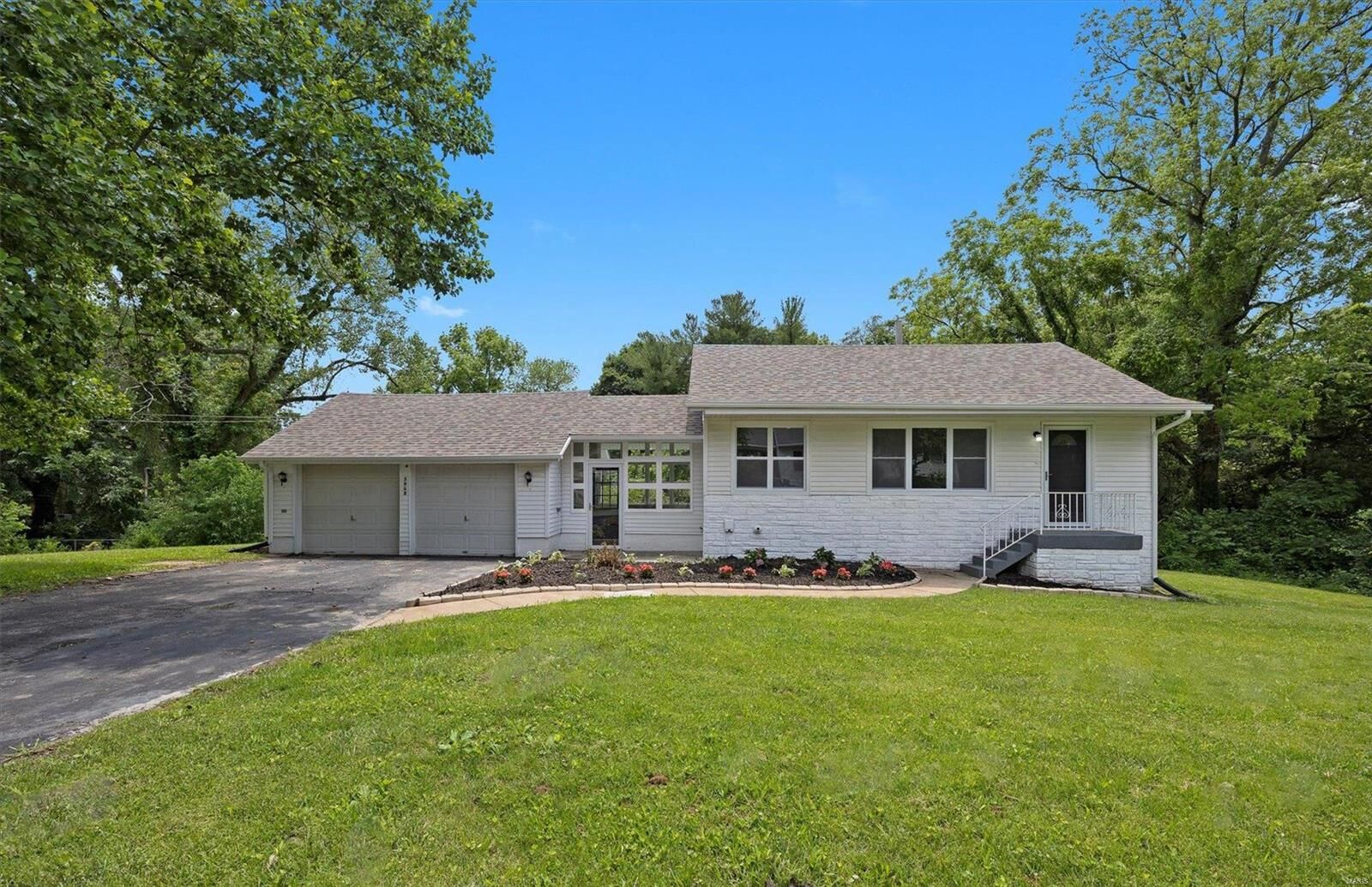 Property Photo: 5908 Wilson Drive IL 62223
